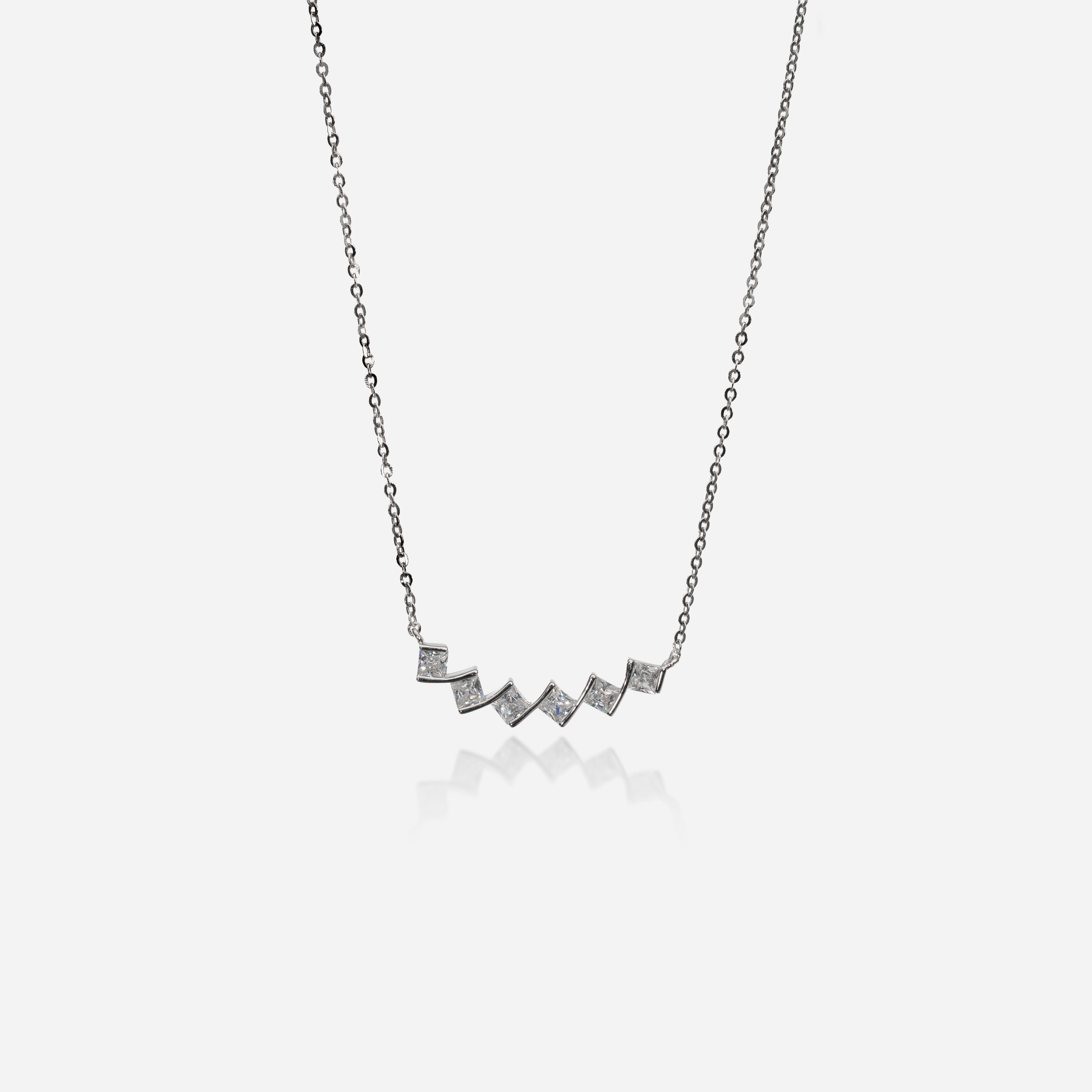 Zénith Chevron Bar Necklace